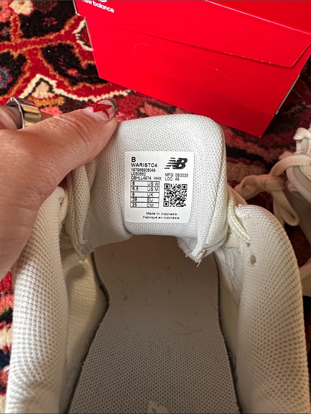 New Balance Women's Fresh Foam ARISHI v4 TIRALUX. size 8 beige grey - Picture 8 of 9